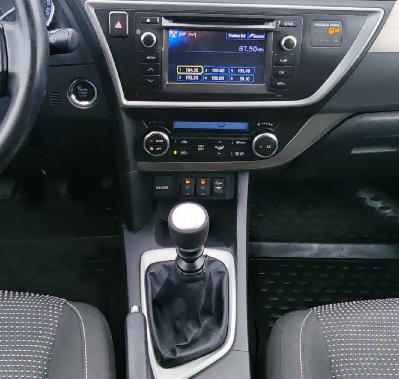 Toyota Auris 1.4 D4D 90. Keyless * Navi* Camera* Bluetooth*  | Mobile.bg   10