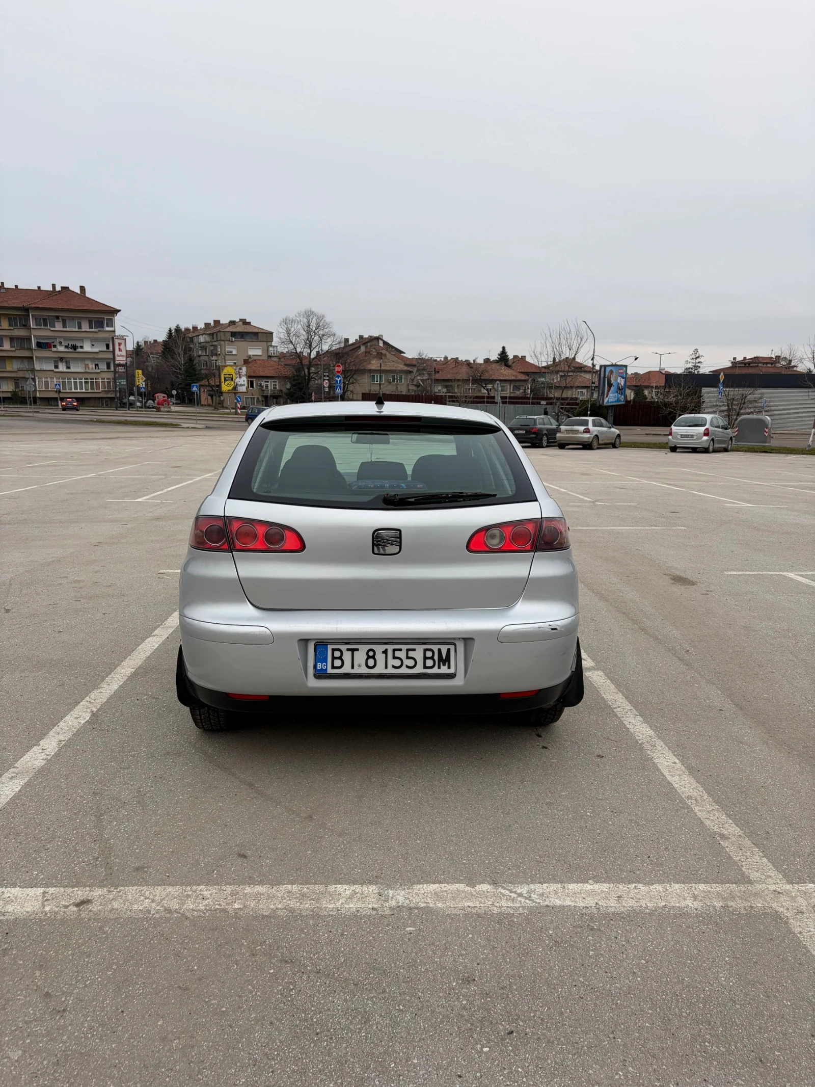 Seat Ibiza, снимка 2 - Автомобили и джипове - 53814479