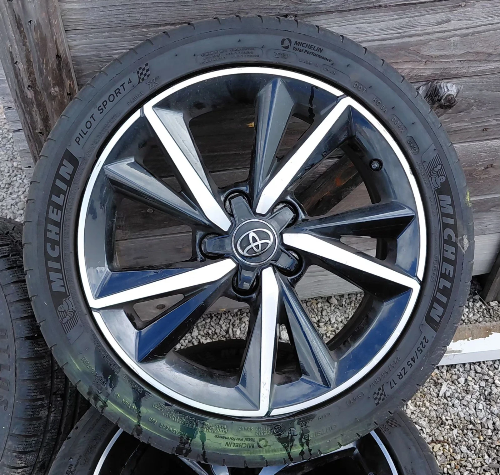 Toyota Auris 1.2i 115k.c., снимка 6 - Автомобили и джипове - 55453126