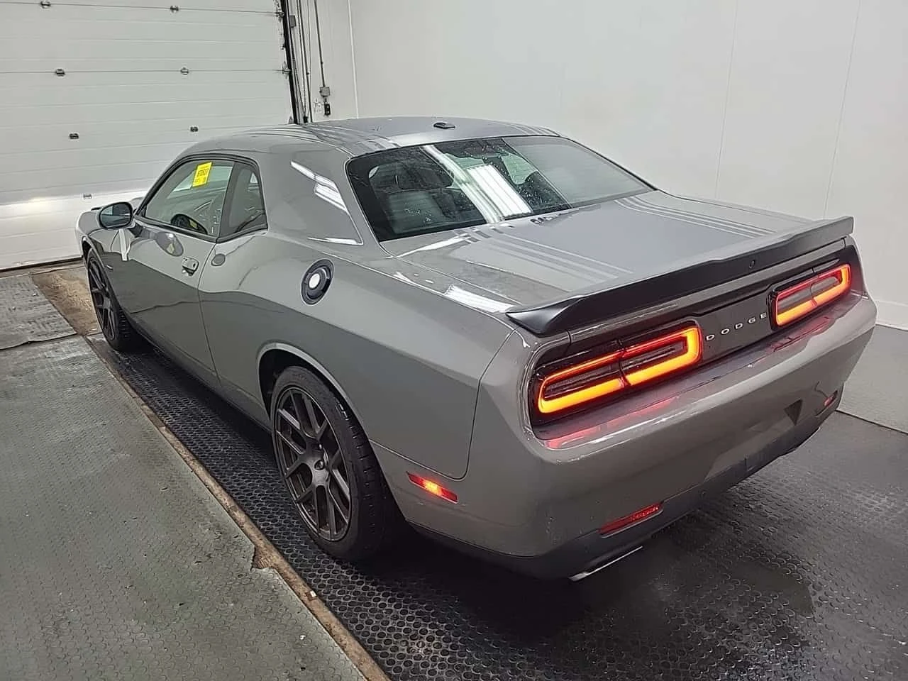 Dodge Challenger R/T SHAKER| PANO| ОБДУХВАНЕ| 2 КЛЮЧА| CARFAX| , снимка 4 - Автомобили и джипове - 54235725