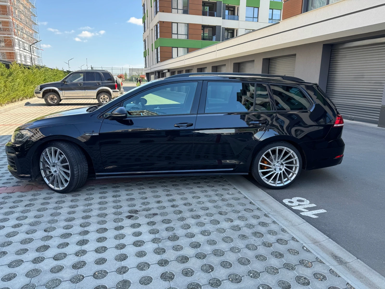 VW Golf Variant 2.0 TDI DSG GTD, снимка 4 - Автомобили и джипове - 54388037