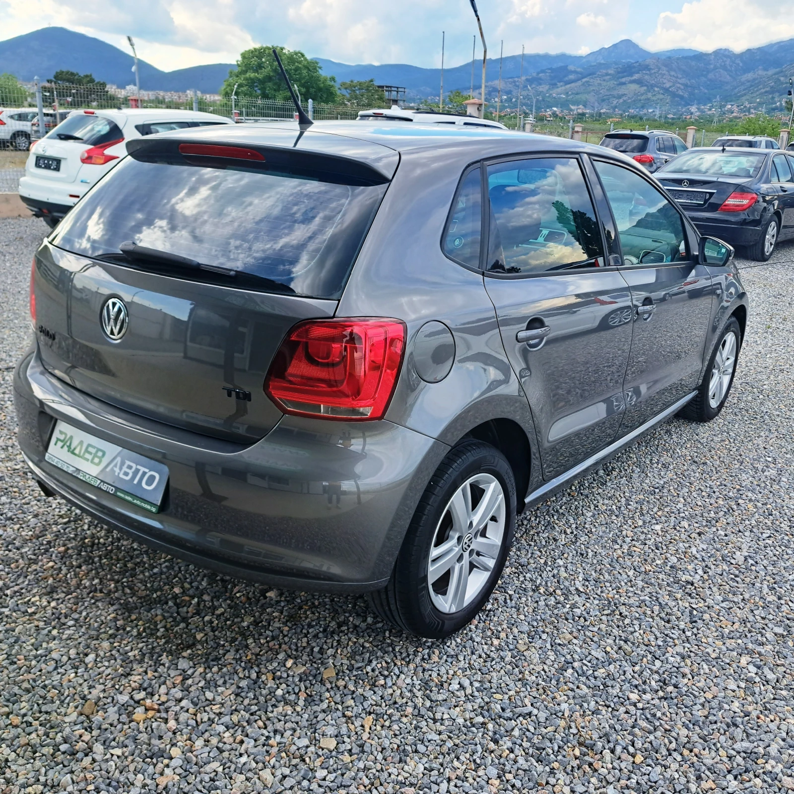 VW Polo 1.6TDI* 90HP* MATCH* ОТЛИЧЕН!* , снимка 7 - Автомобили и джипове - 54668179