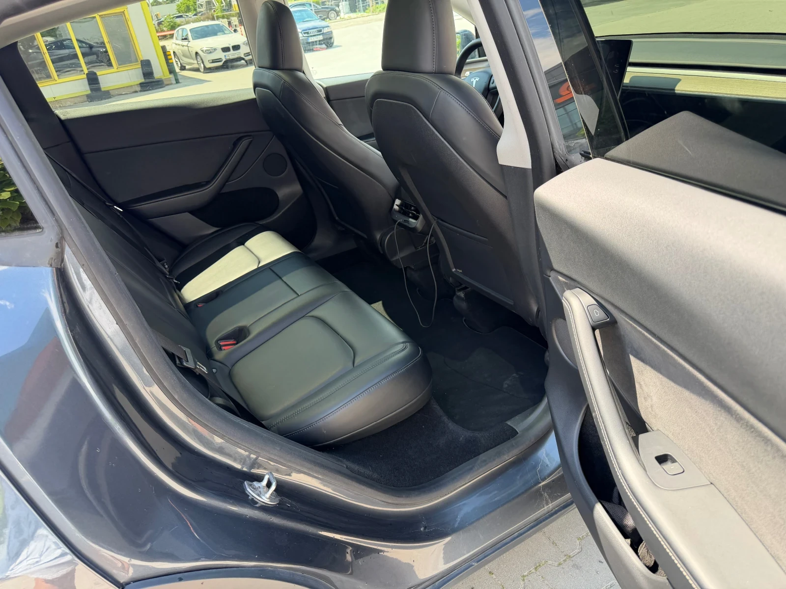 Tesla Model Y, снимка 9 - Автомобили и джипове - 54761090
