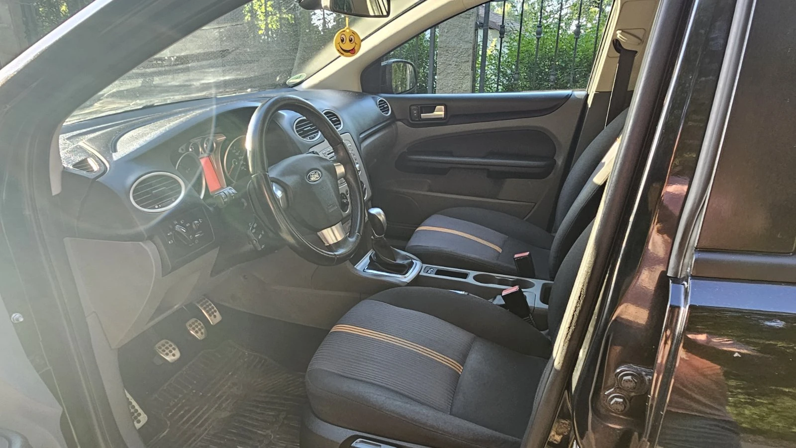 Ford Focus 1.6, снимка 9 - Автомобили и джипове - 55137863