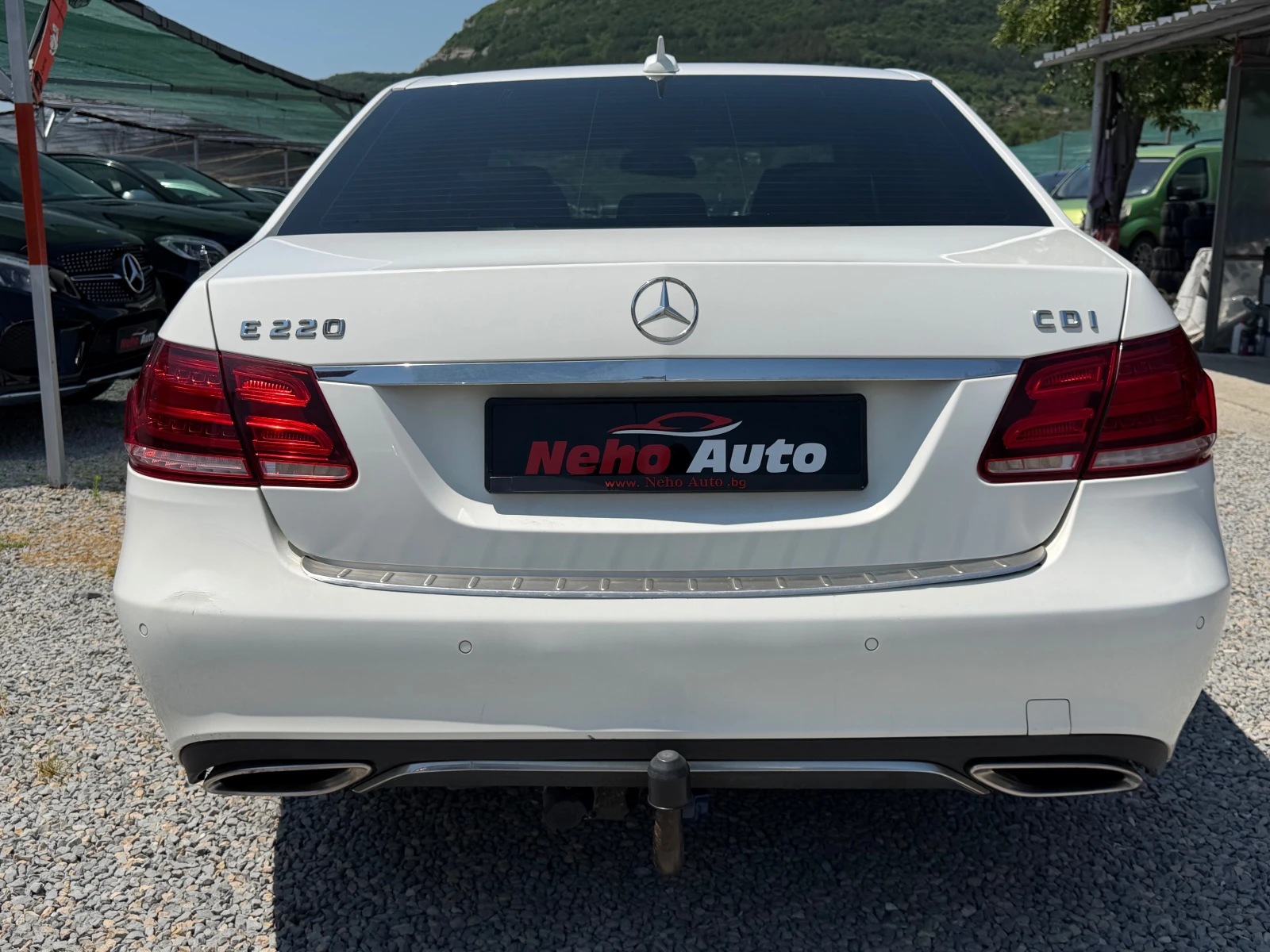 Mercedes-Benz E 220, снимка 6 - Автомобили и джипове - 55296849