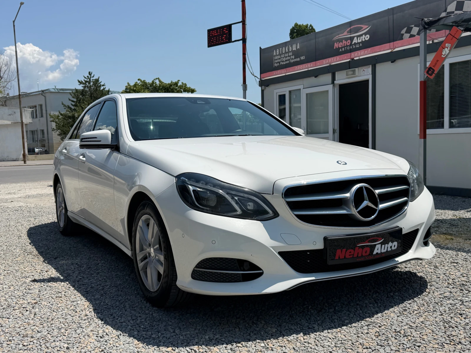 Mercedes-Benz E 220