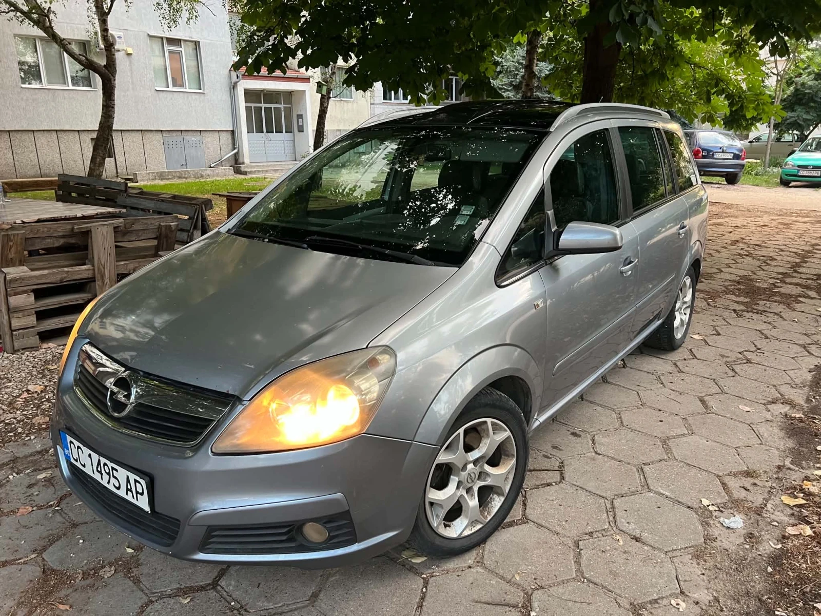 Opel Zafira