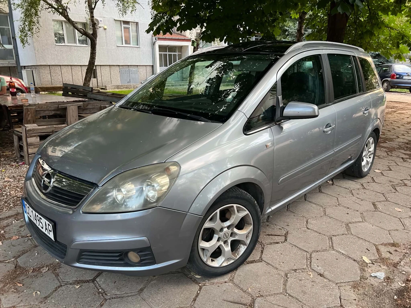 Opel Zafira, снимка 17 - Автомобили и джипове - 55316823