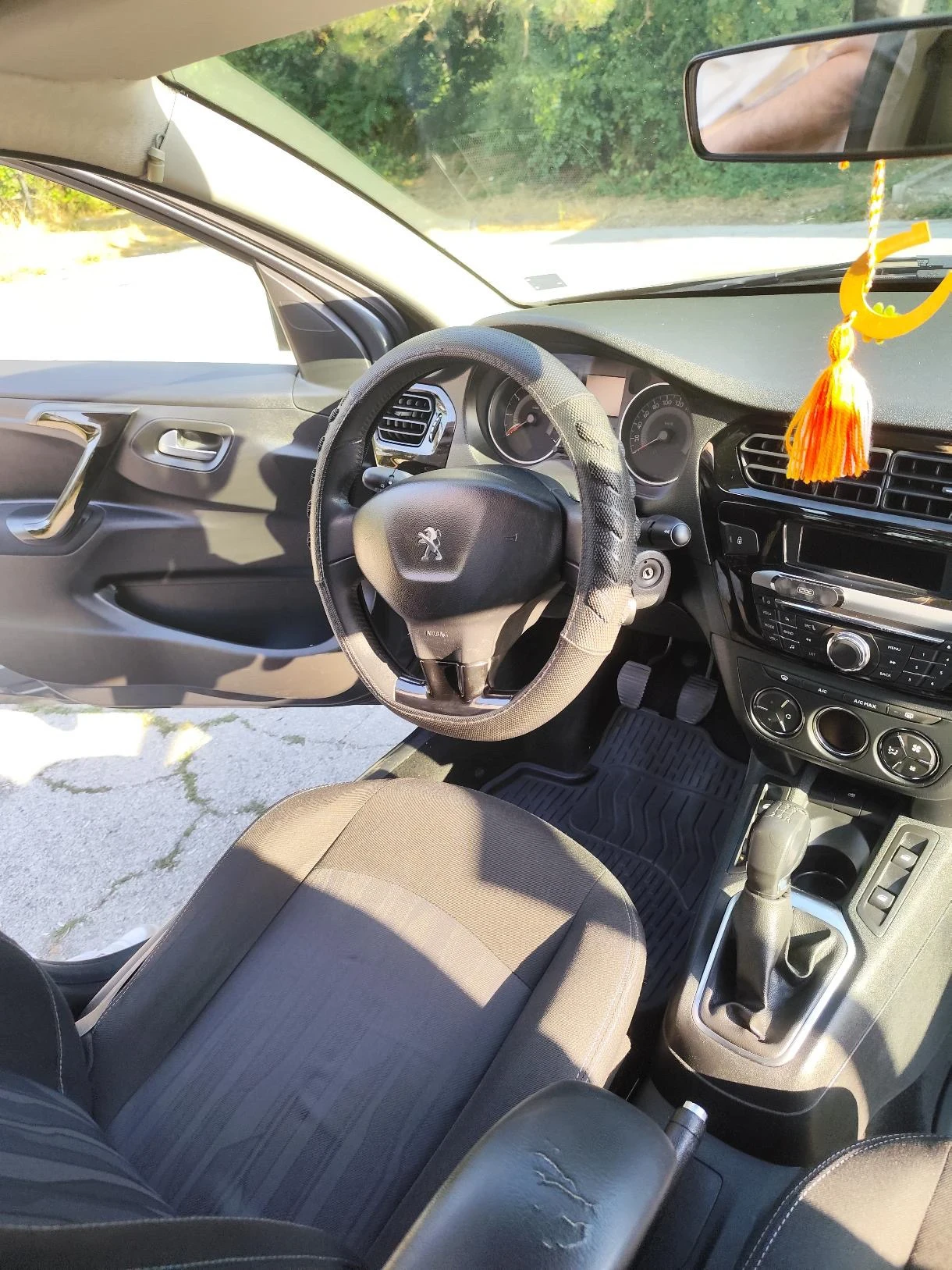 Peugeot 301, снимка 14 - Автомобили и джипове - 55589948