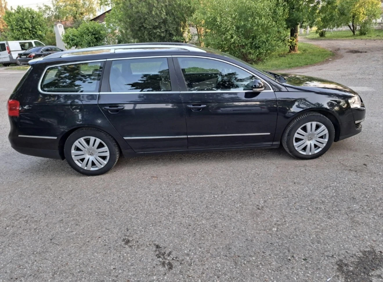 VW Passat 2.0 TDI 8v HIGH LINE, снимка 3 - Автомобили и джипове - 55840467