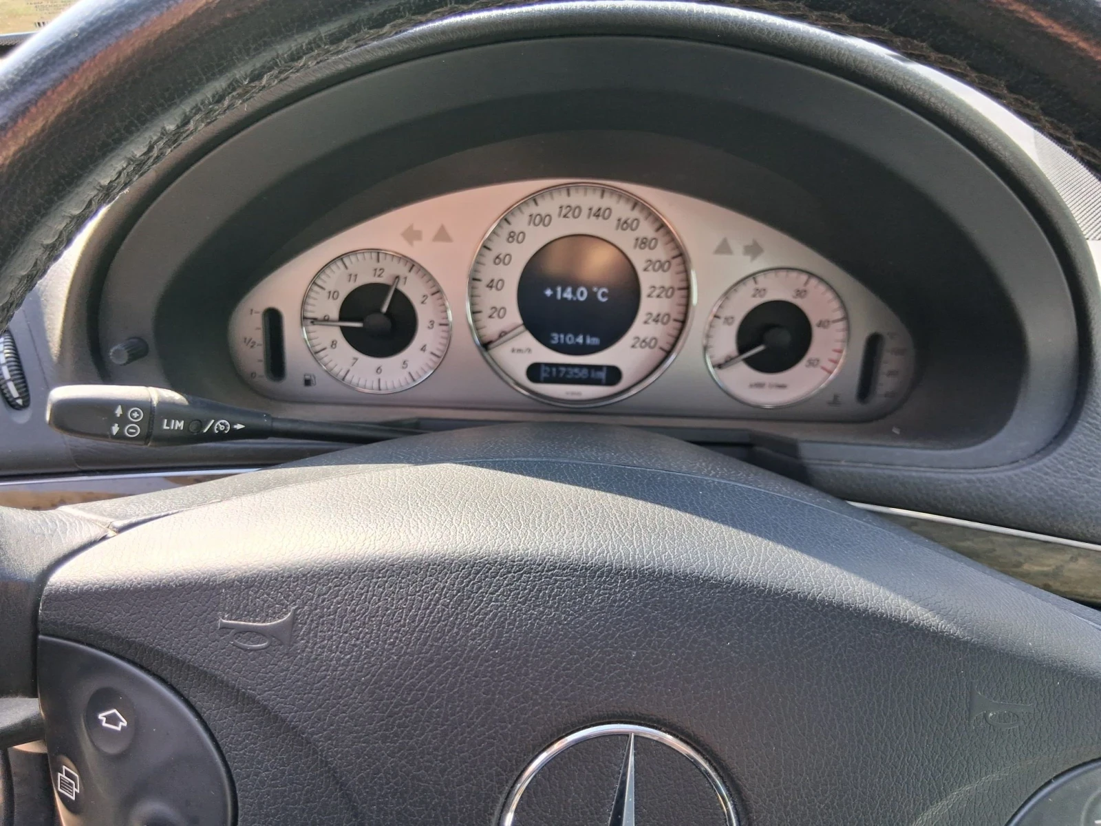 Mercedes-Benz E 320 320 V6 7G троник Нов внос Германия , снимка 9 - Автомобили и джипове - 55851626