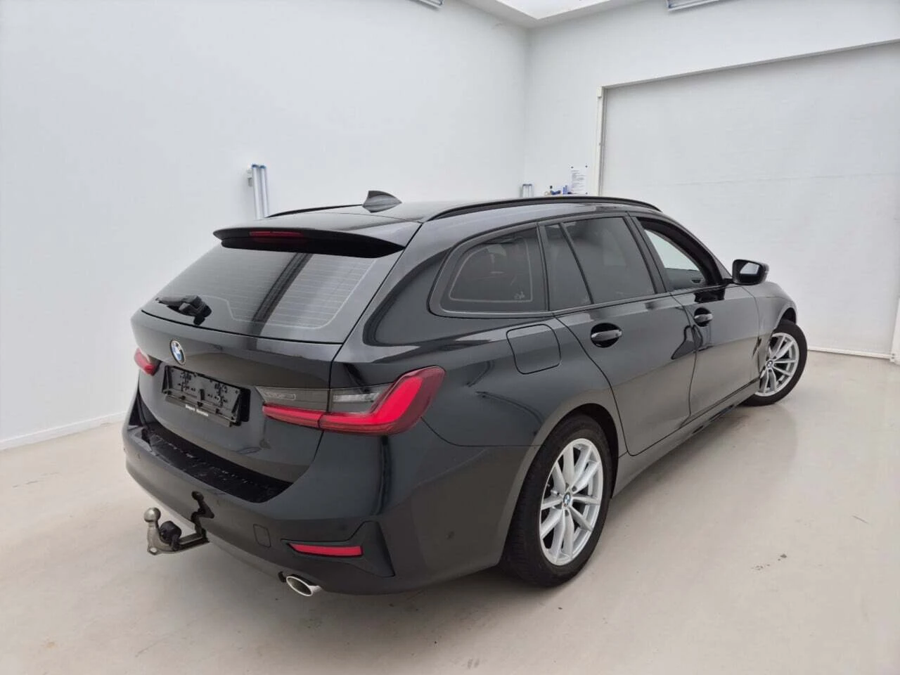 BMW 316 LED Navi KeylessGo, снимка 4 - Автомобили и джипове - 56070238