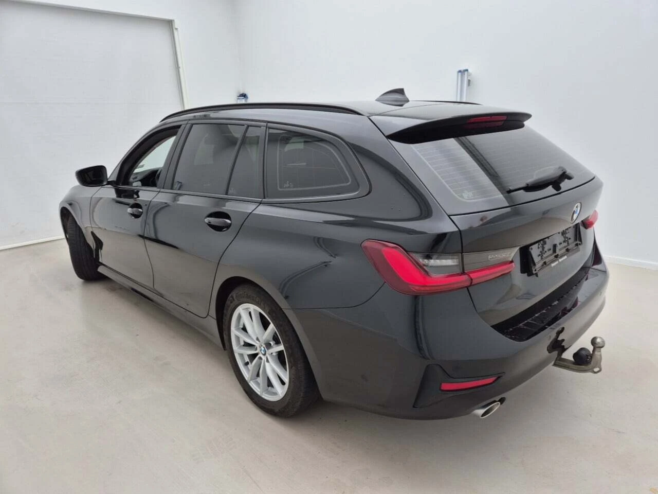 BMW 316 LED Navi KeylessGo, снимка 3 - Автомобили и джипове - 56070238