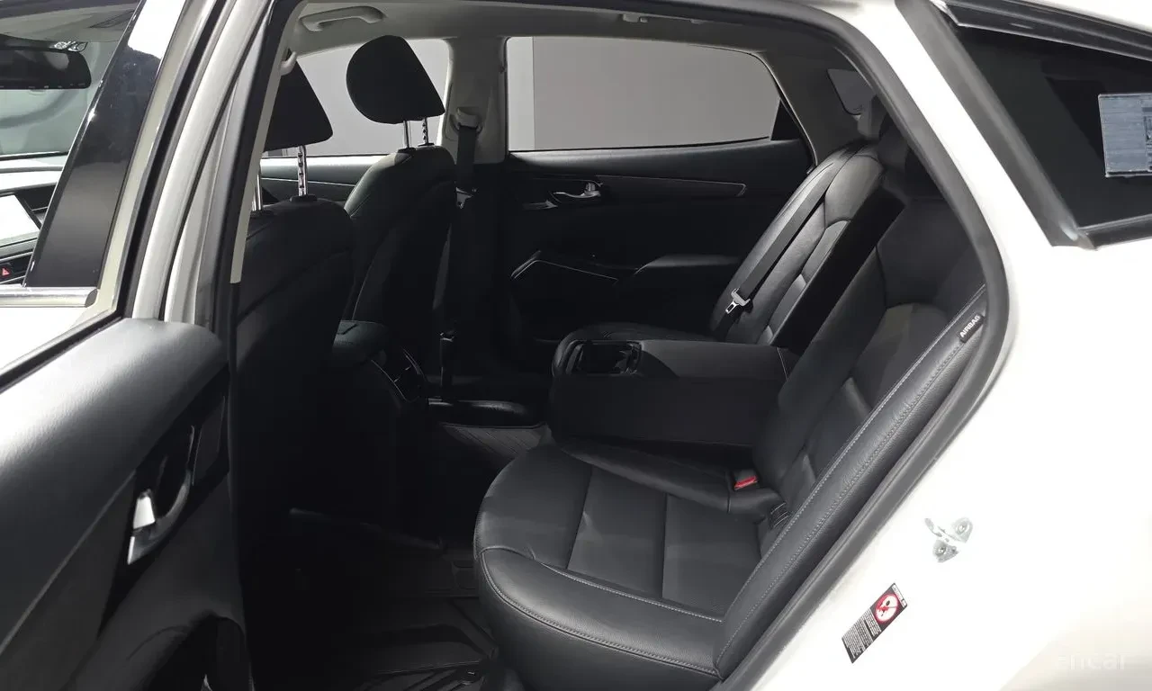 Kia K7 3.0* LPI* ПОДГРЕВ* ОБДУХВАНЕ* КАМЕРА* КЕЙЛЕС* , снимка 14 - Автомобили и джипове - 56127993