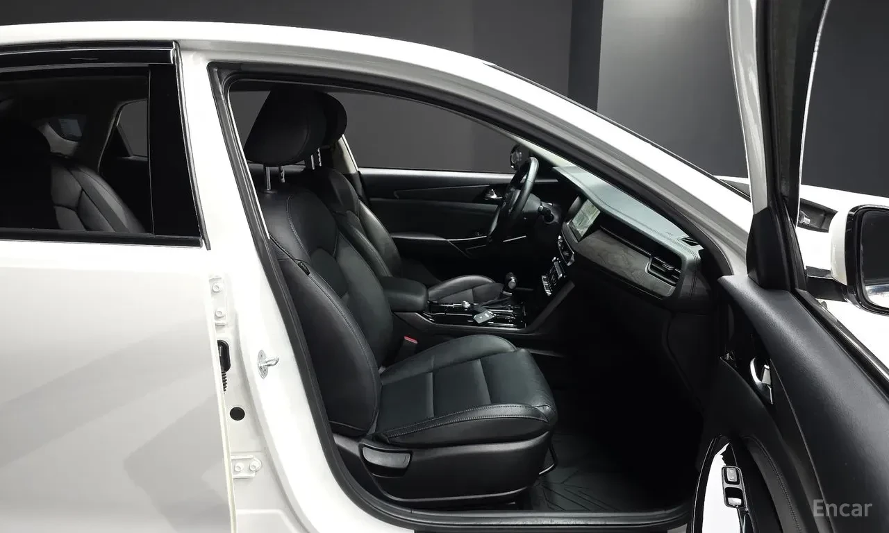 Kia K7 3.0* LPI* ПОДГРЕВ* ОБДУХВАНЕ* КАМЕРА* КЕЙЛЕС* , снимка 13 - Автомобили и джипове - 56127993