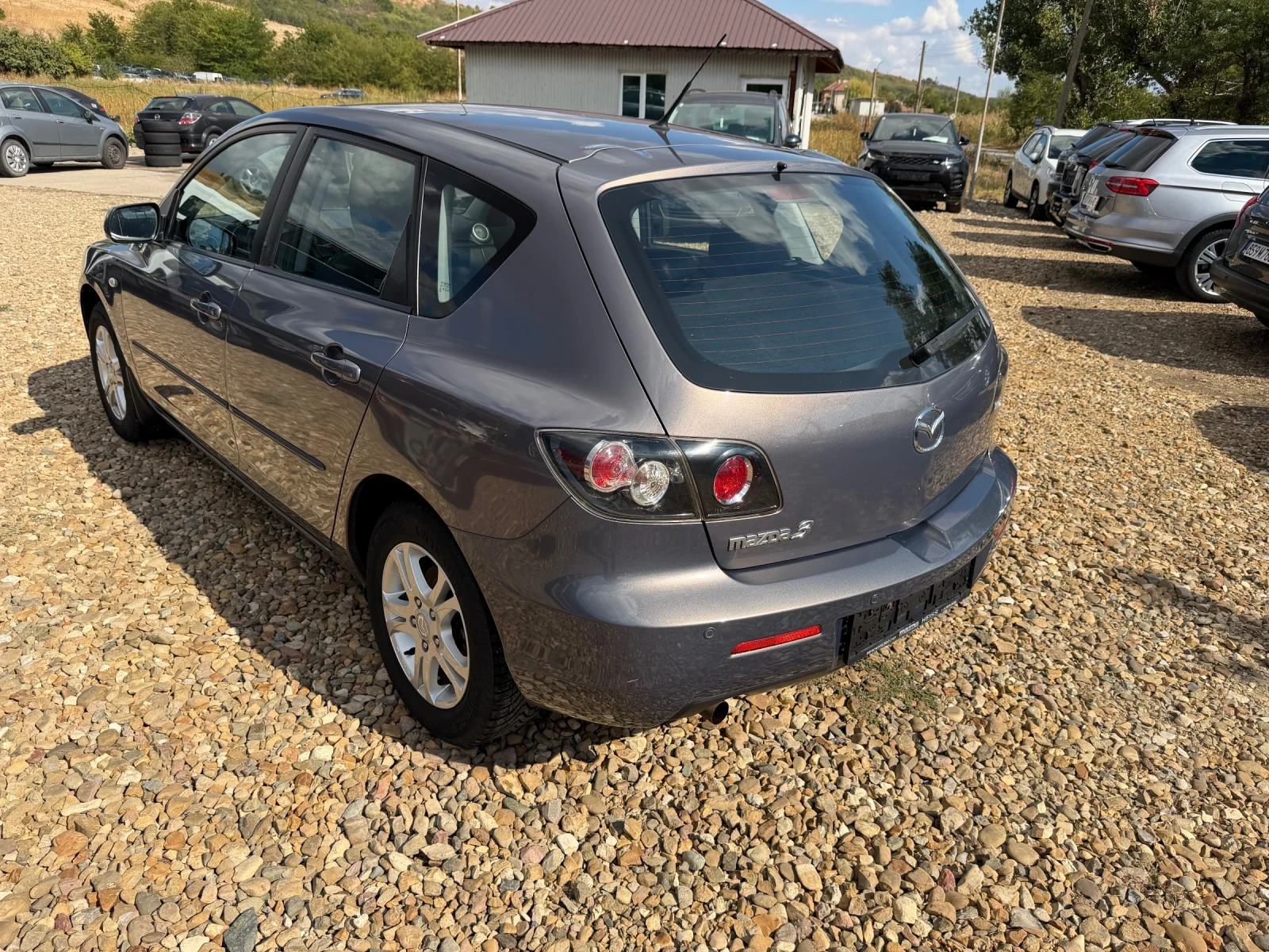 Mazda 3 1.6 Бензин 105 коня климатик Работещ , снимка 6 - Автомобили и джипове - 56245721