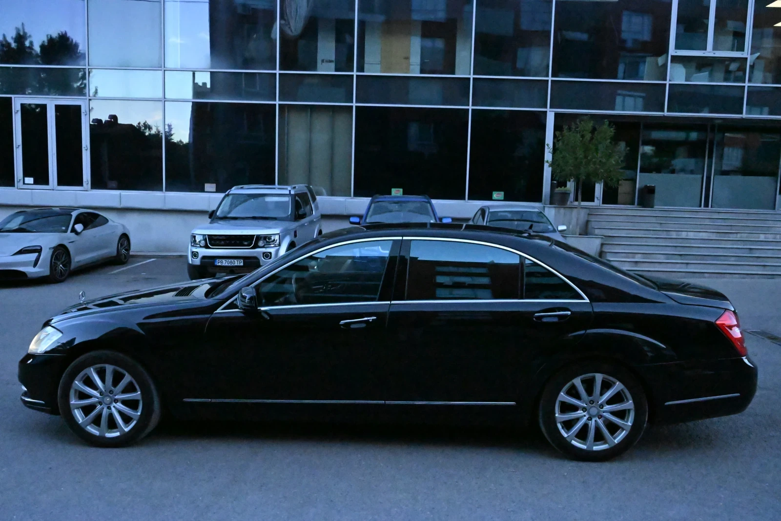 Mercedes-Benz S 500, снимка 4 - Автомобили и джипове - 56372309
