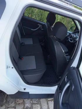 Dacia Duster 6+ 1, снимка 12
