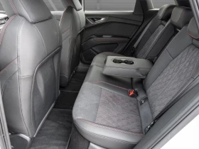 Audi Q4 e-Tron Sportback 45 Quattro = S-line = Гаранция, снимка 11