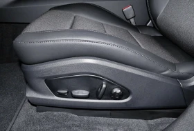 Обява за продажба на Porsche Macan ELECTRIC/NEW MODEL/BOSE/PANO/MATRIX/CAMERA/ ~ 172 776 лв. - изображение 8