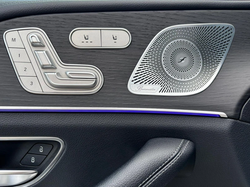 Mercedes-Benz GLE 350 d AMG-pack, снимка 15 - Автомобили и джипове - 44037596