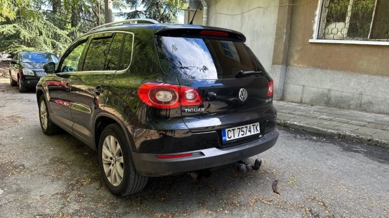 VW Tiguan, снимка 6 - Автомобили и джипове - 47526593