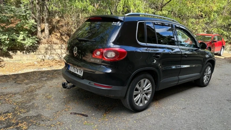 VW Tiguan, снимка 4 - Автомобили и джипове - 47526593