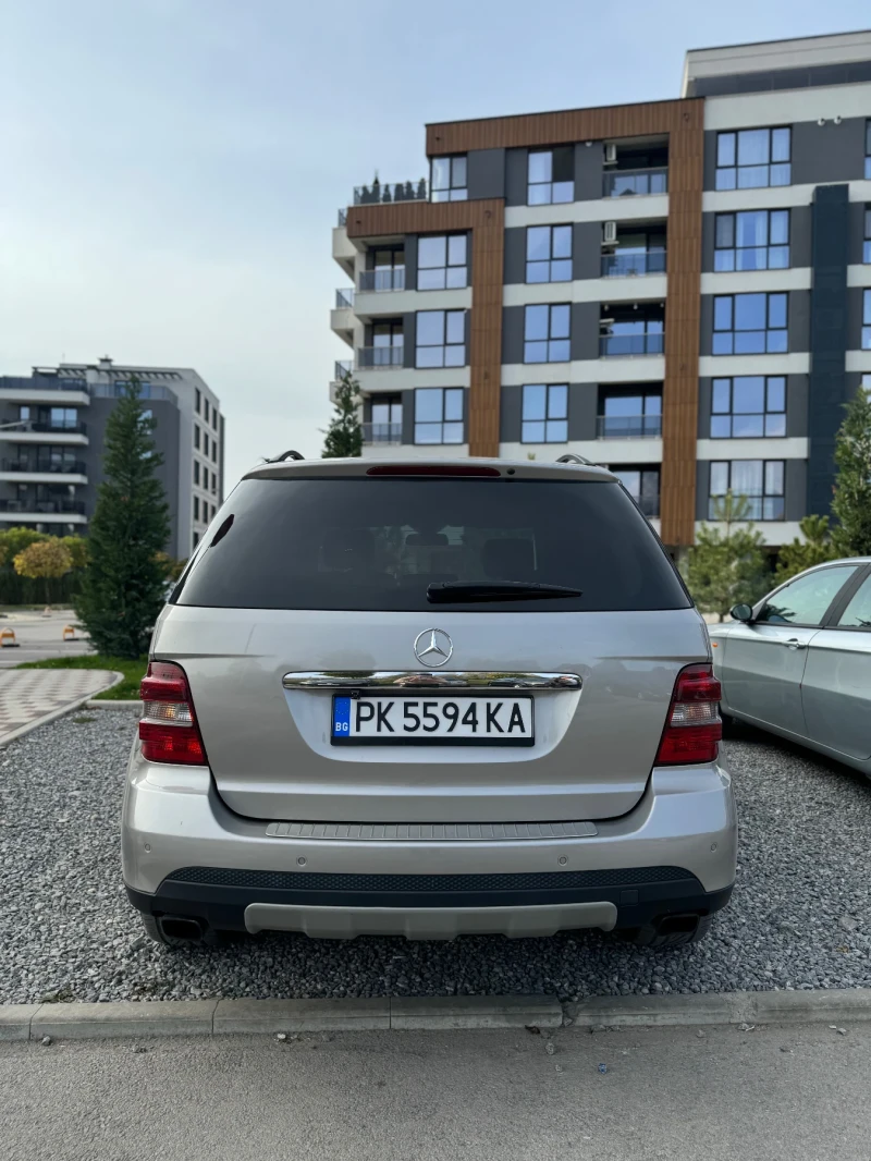 Mercedes-Benz ML 320 320 Sport, снимка 9 - Автомобили и джипове - 47762827