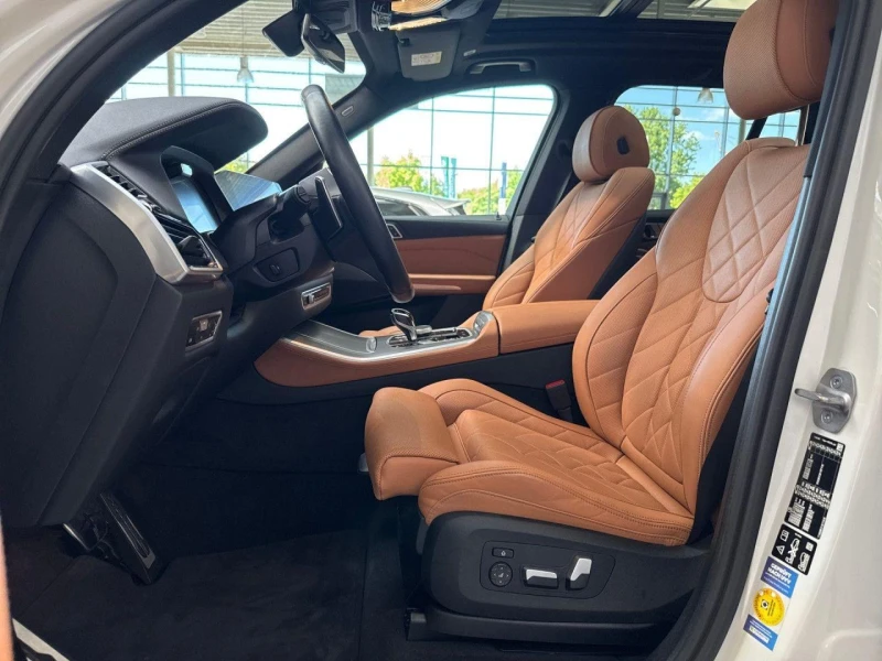 BMW X5 3.0D* xDrive* M-SPORT* AIR* DISTR* PANO* 360 CAM* , снимка 6 - Автомобили и джипове - 50972885