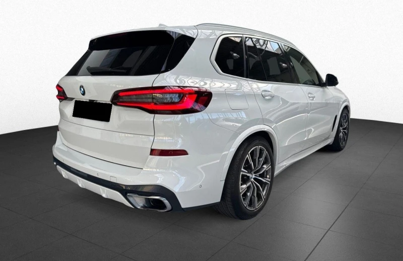 BMW X5 3.0D* xDrive* M-SPORT* AIR* DISTR* PANO* 360 CAM* , снимка 3 - Автомобили и джипове - 50972885