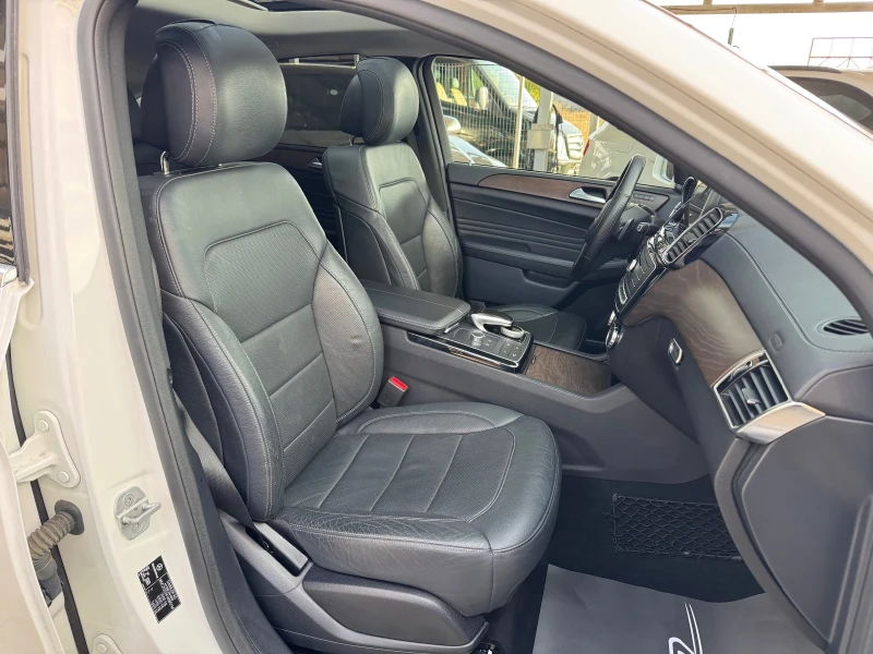 Mercedes-Benz GLE 350 COUPE#DISTR#SOFTCL#PANO#ОБДУХ#МАСАЖ#120000КМ, снимка 7 - Автомобили и джипове - 52174815
