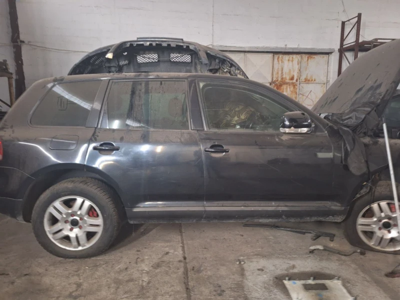 VW Touareg 3.2 Бензин