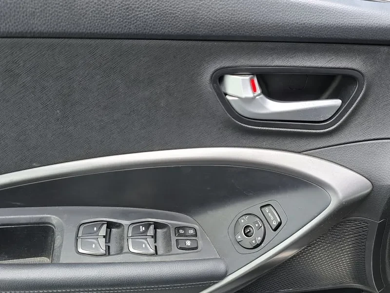 Hyundai Santa fe 2.0, снимка 14 - Автомобили и джипове - 54872248