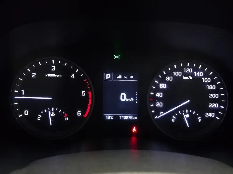 Hyundai Tucson Diesel 1.7 2Wd Modern, снимка 8 - Автомобили и джипове - 55222226