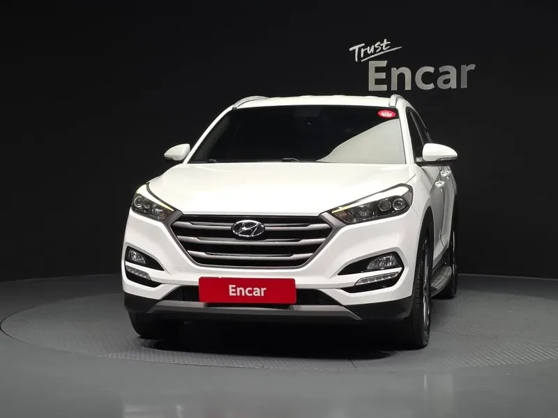Hyundai Tucson Diesel 1.7 2Wd Modern, снимка 3 - Автомобили и джипове - 55222226