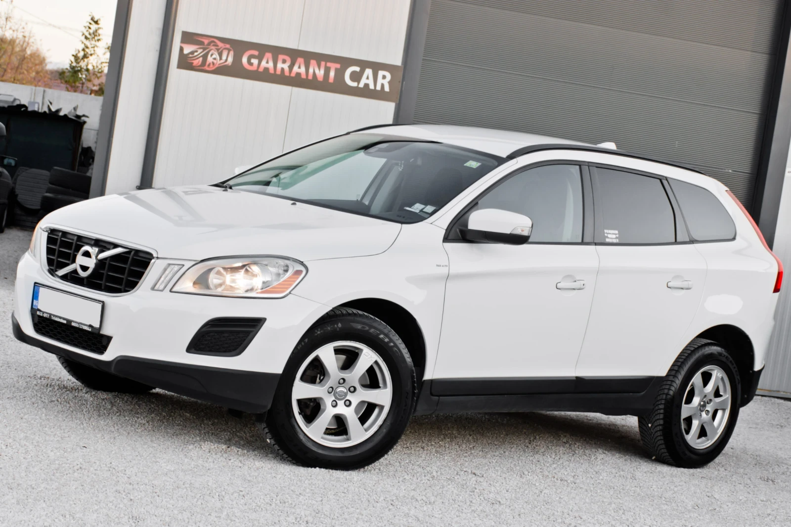 Volvo XC60 2 0D D3 AVTOMAT - [1] 