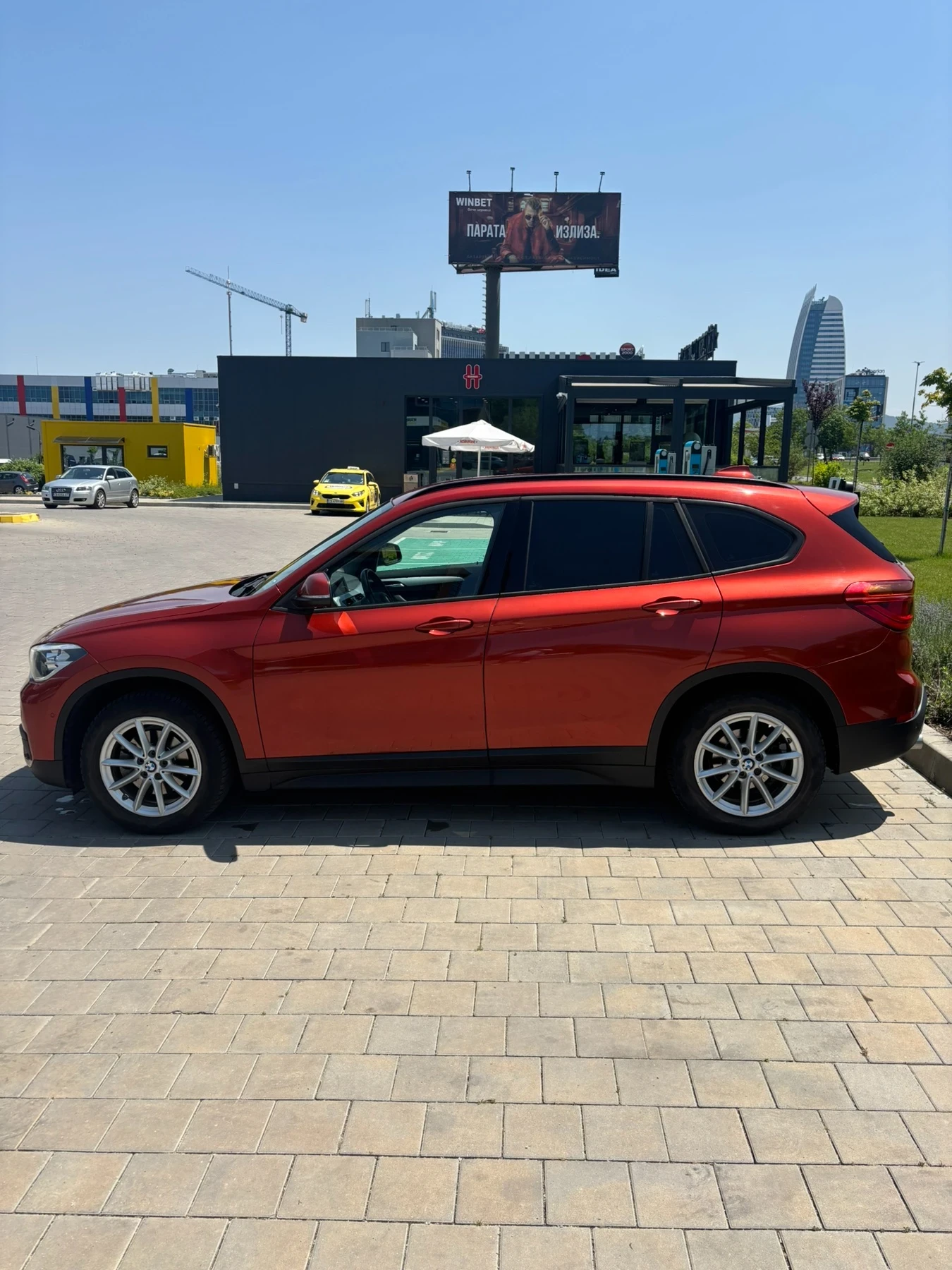 BMW X1 X DRIVE 18D - изображение 2