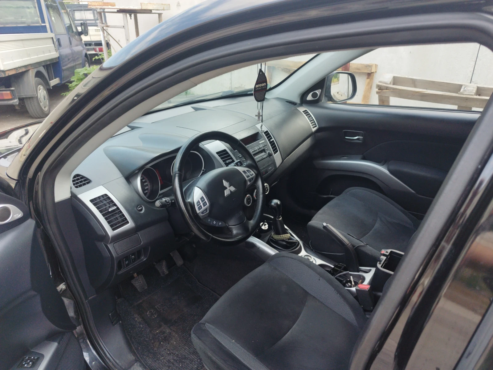 Mitsubishi Outlander  - изображение 5