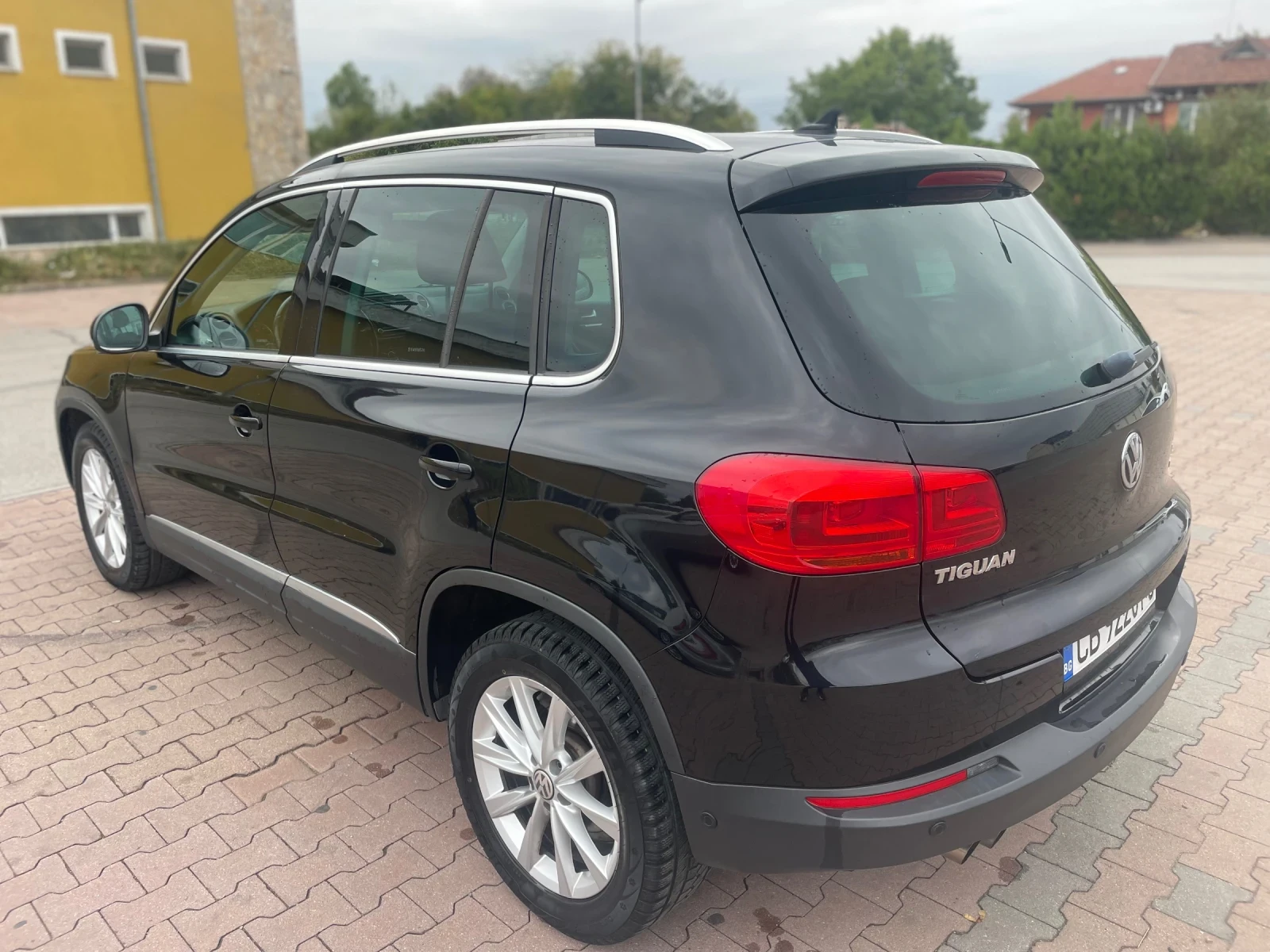 VW Tiguan 2.0TDI - изображение 4