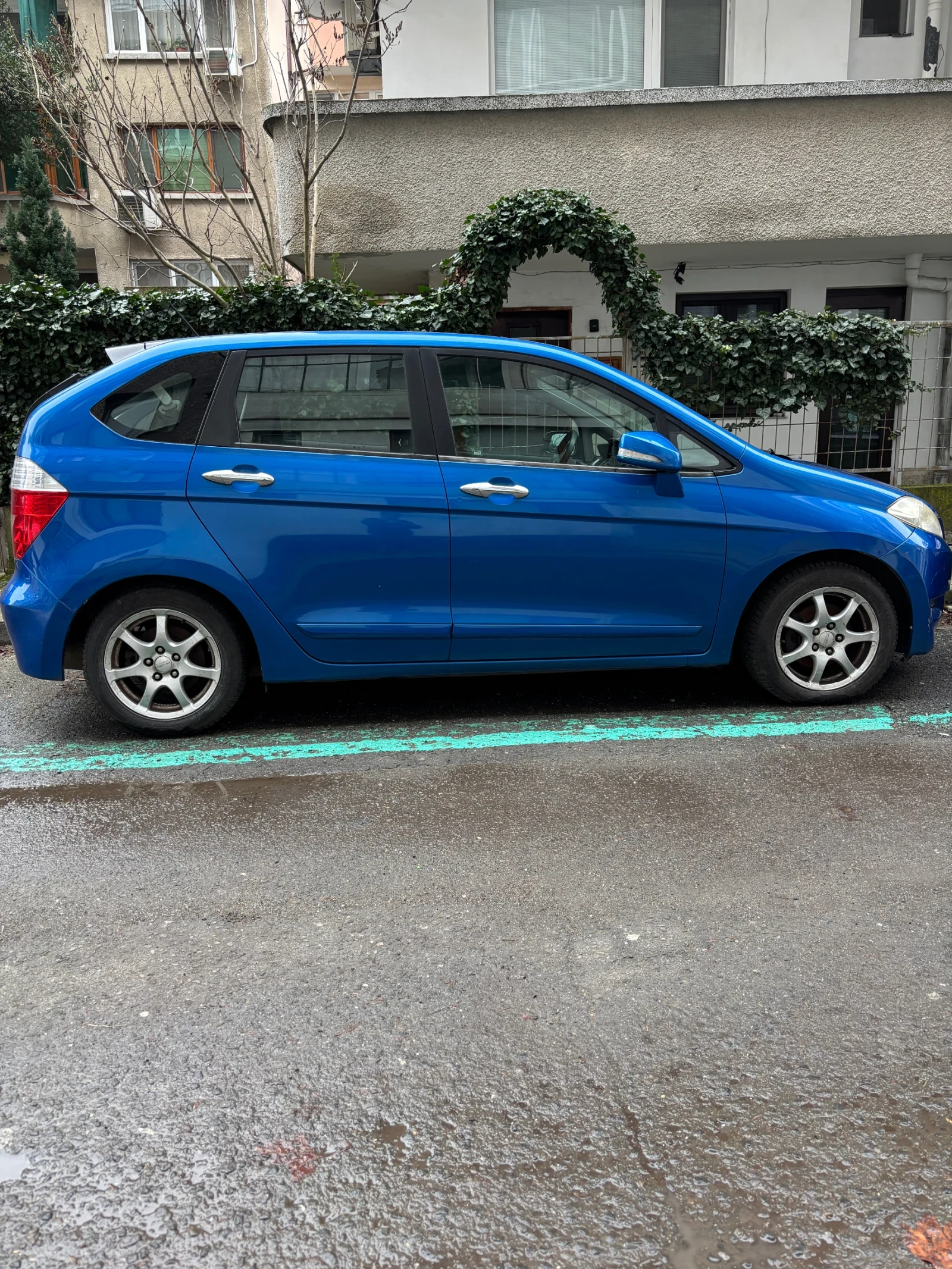 Honda Fr-v undefined | Auto.bg — изображение 1