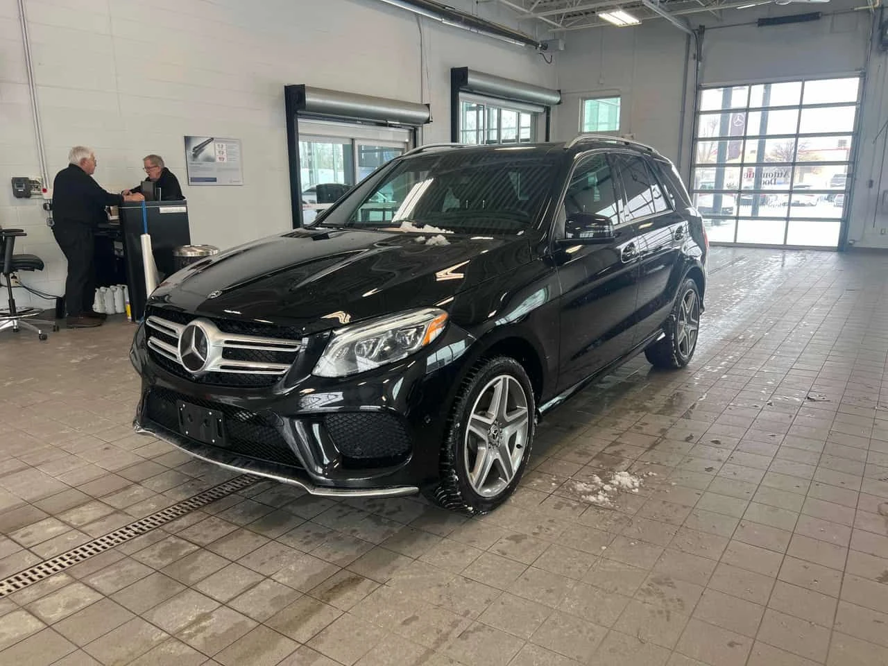 Mercedes-Benz GLE 400 * 4MATIC* DISTRONIC* PANORAMA | Mobile.bg � ����������� 11