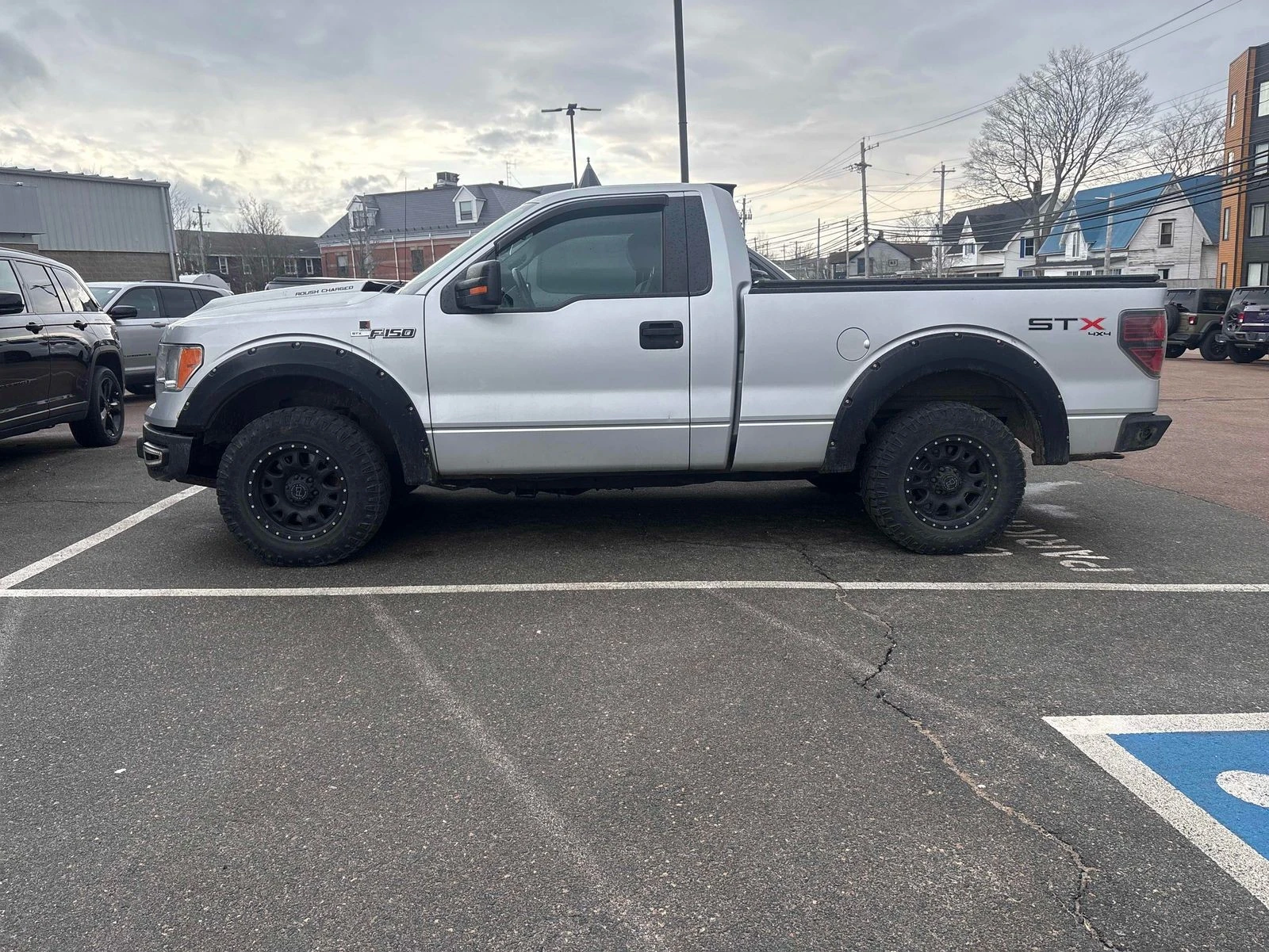 Ford F150 Reg Cab 126 5.0 С РЕГИСТРАЦИЯ & АВТО КРЕДИТ , снимка 4 - Автомобили и джипове - 54042880