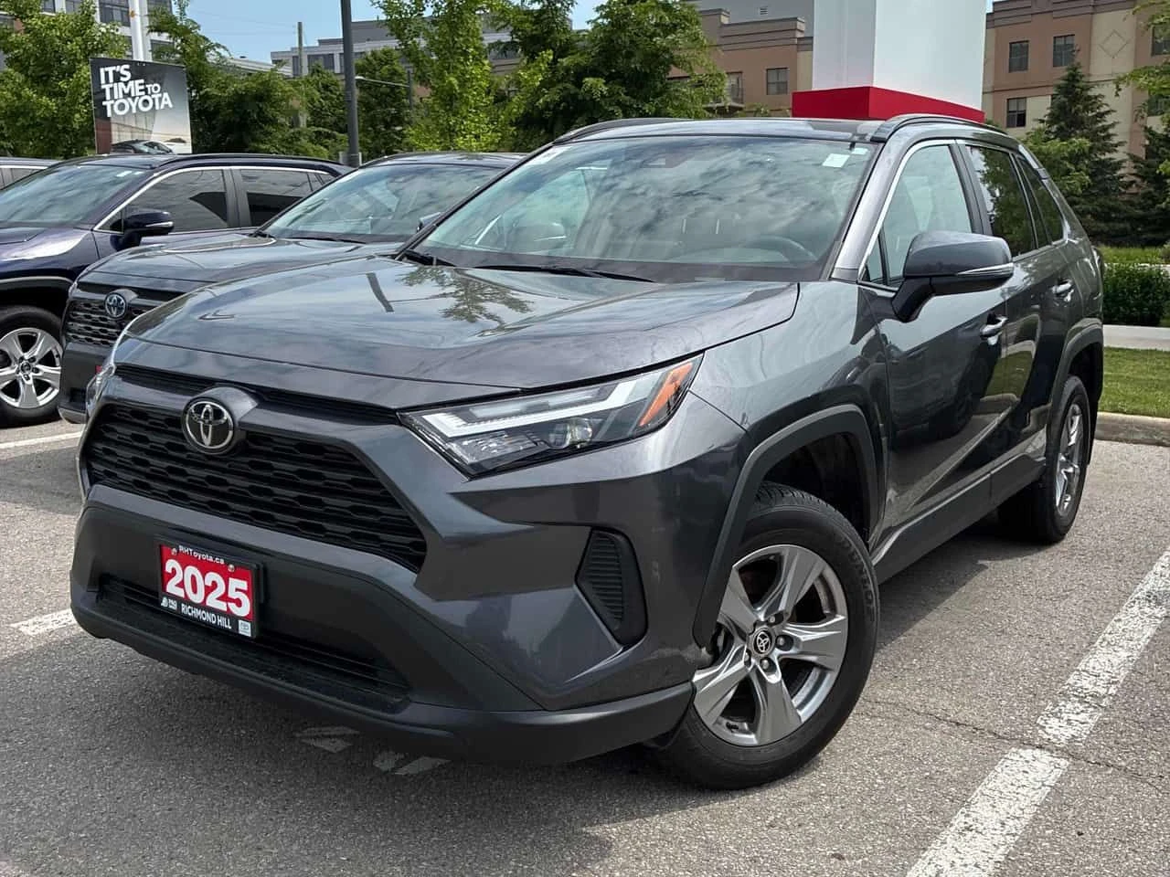 Toyota Rav4 XLE| ОТ ГЛАВНО ПРЕДСТАВИТЕЛСТВО| CARFAX| КЛИПОВЕ