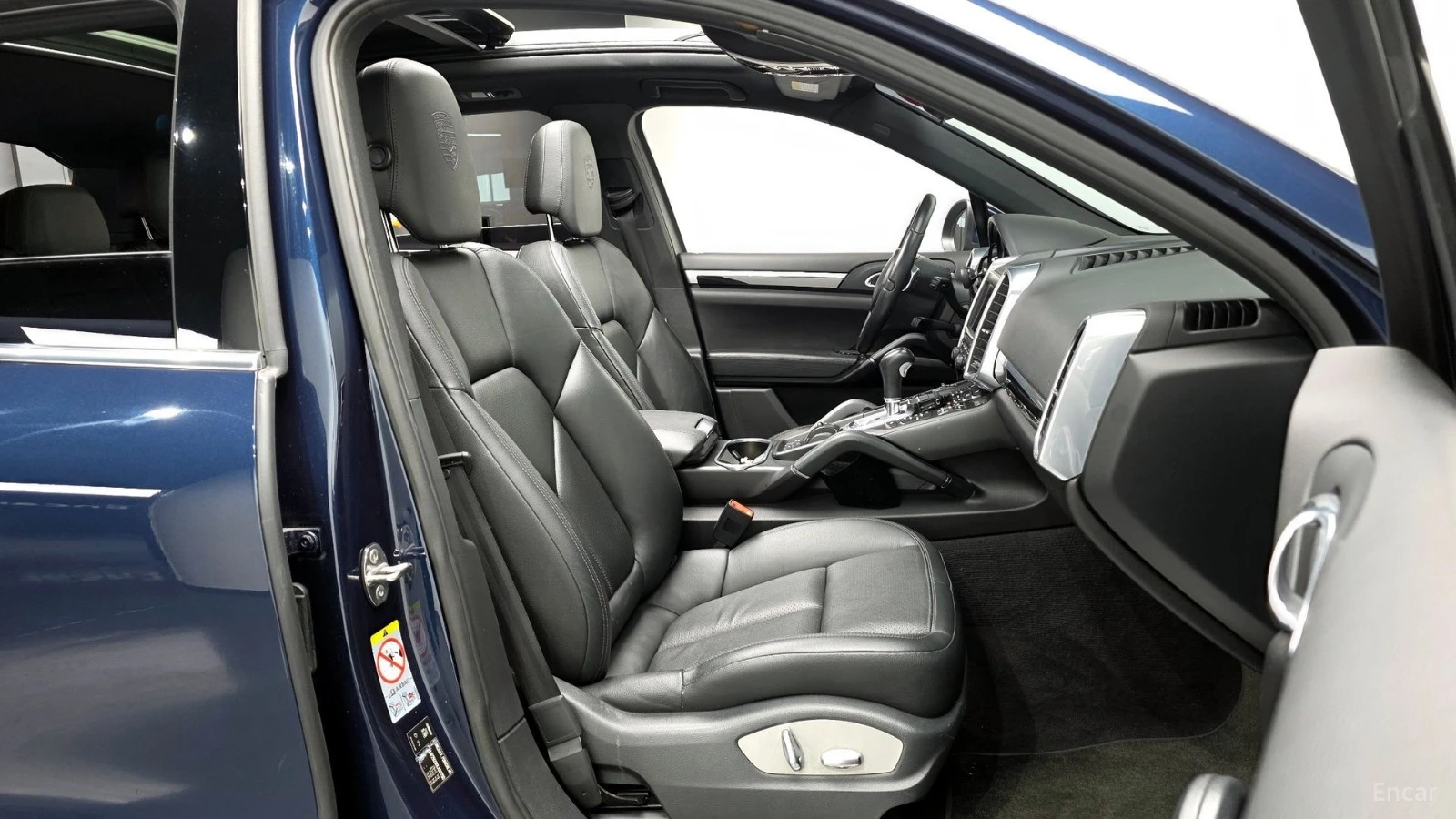 Porsche Cayenne 3.0* КОЖА* ПОДГРЕВ* НАВИ* ПАНО* АВТОКРЕДИТ, снимка 9 - Автомобили и джипове - 55662281
