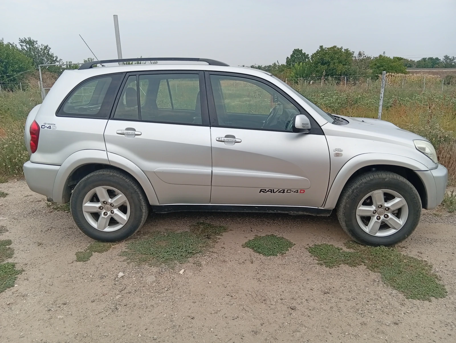 Toyota Rav4 2.0D4D, снимка 5 - Автомобили и джипове - 55978711