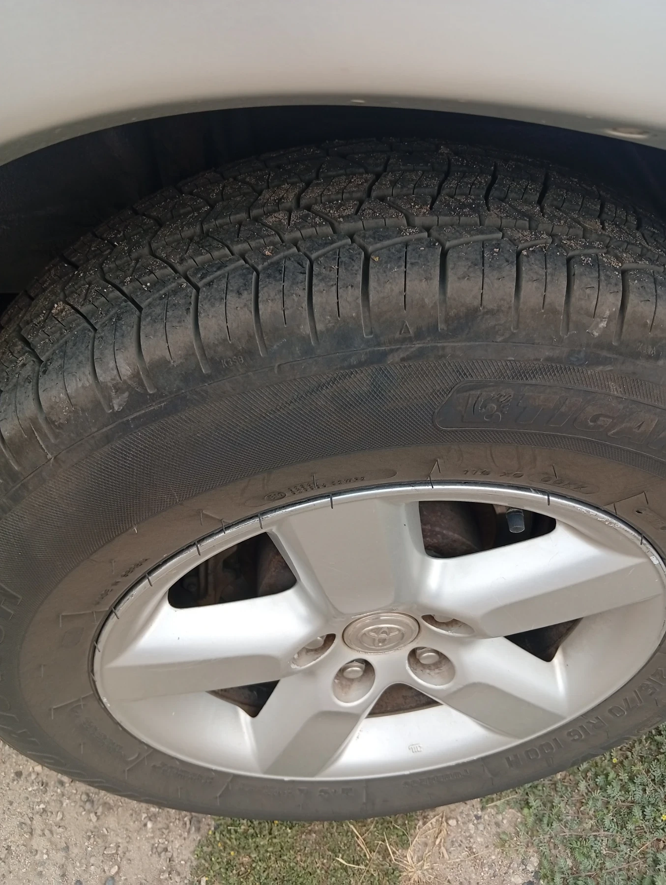 Toyota Rav4 2.0D4D, снимка 4 - Автомобили и джипове - 55978711