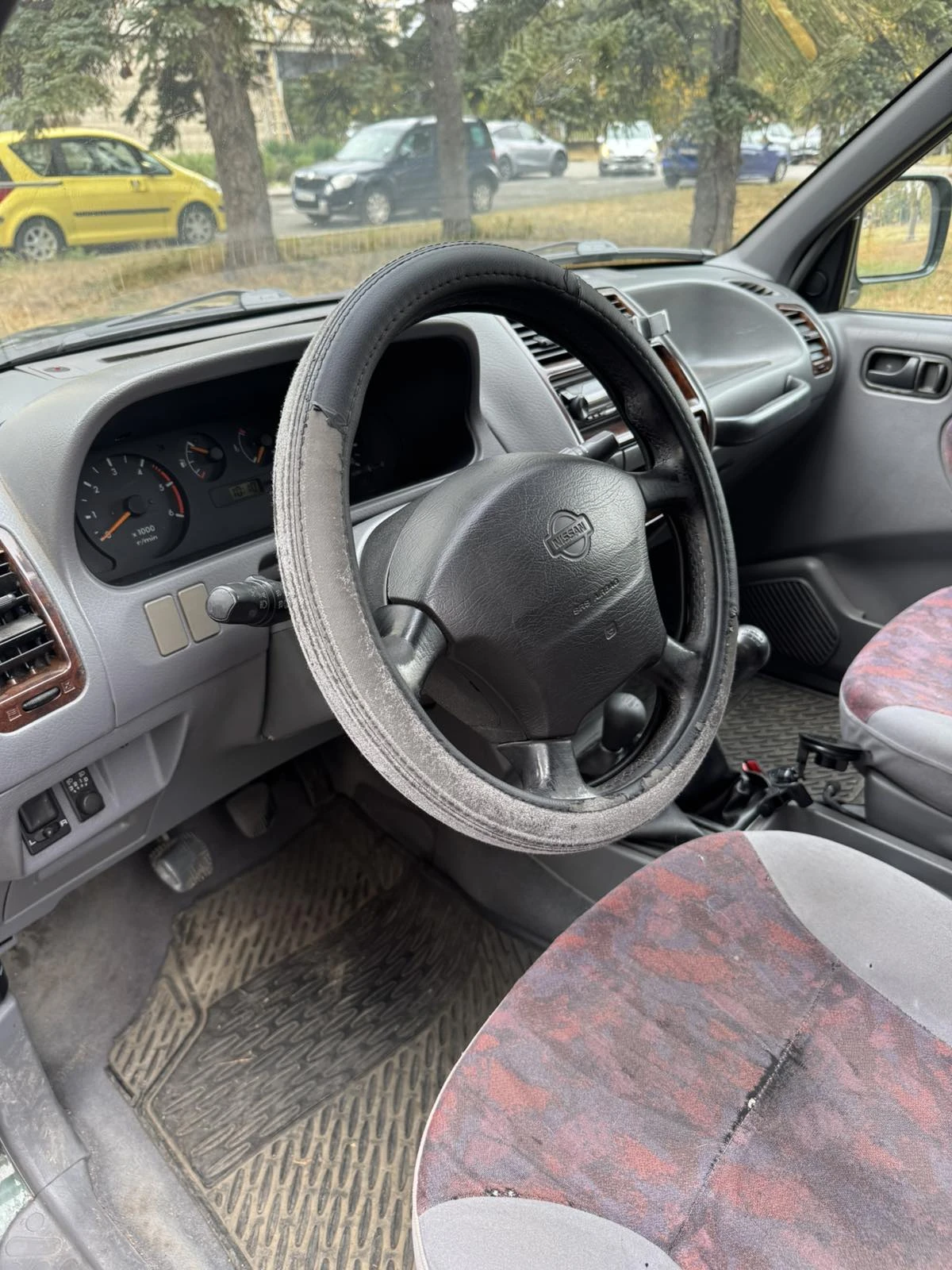 Nissan Terrano 2.7 TDI, снимка 10 - Автомобили и джипове - 56599662
