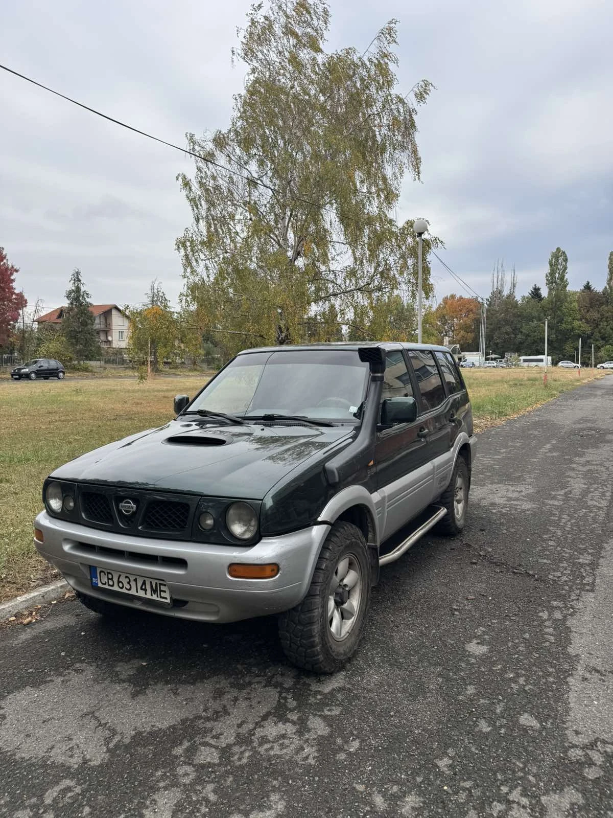 Nissan Terrano 2.7 TDI, снимка 2 - Автомобили и джипове - 56599662