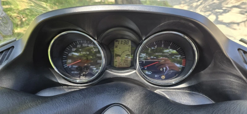 Yamaha Majesty YP400, снимка 4 - Мотоциклети и мототехника - 50726963