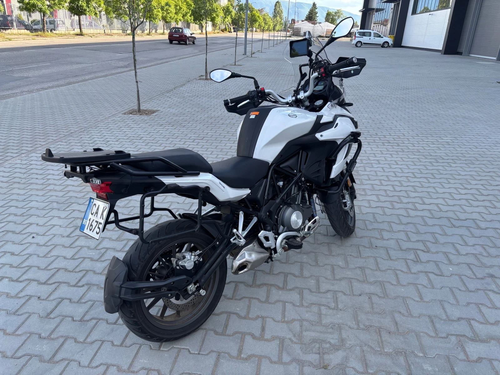 Benelli 500 TRK 502 ABS A2 + 3 куфара Givi - изображение 4